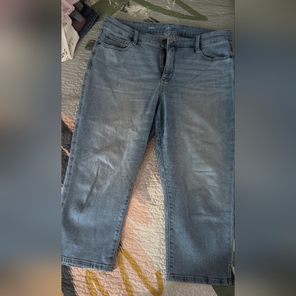 St John's bay capri pants